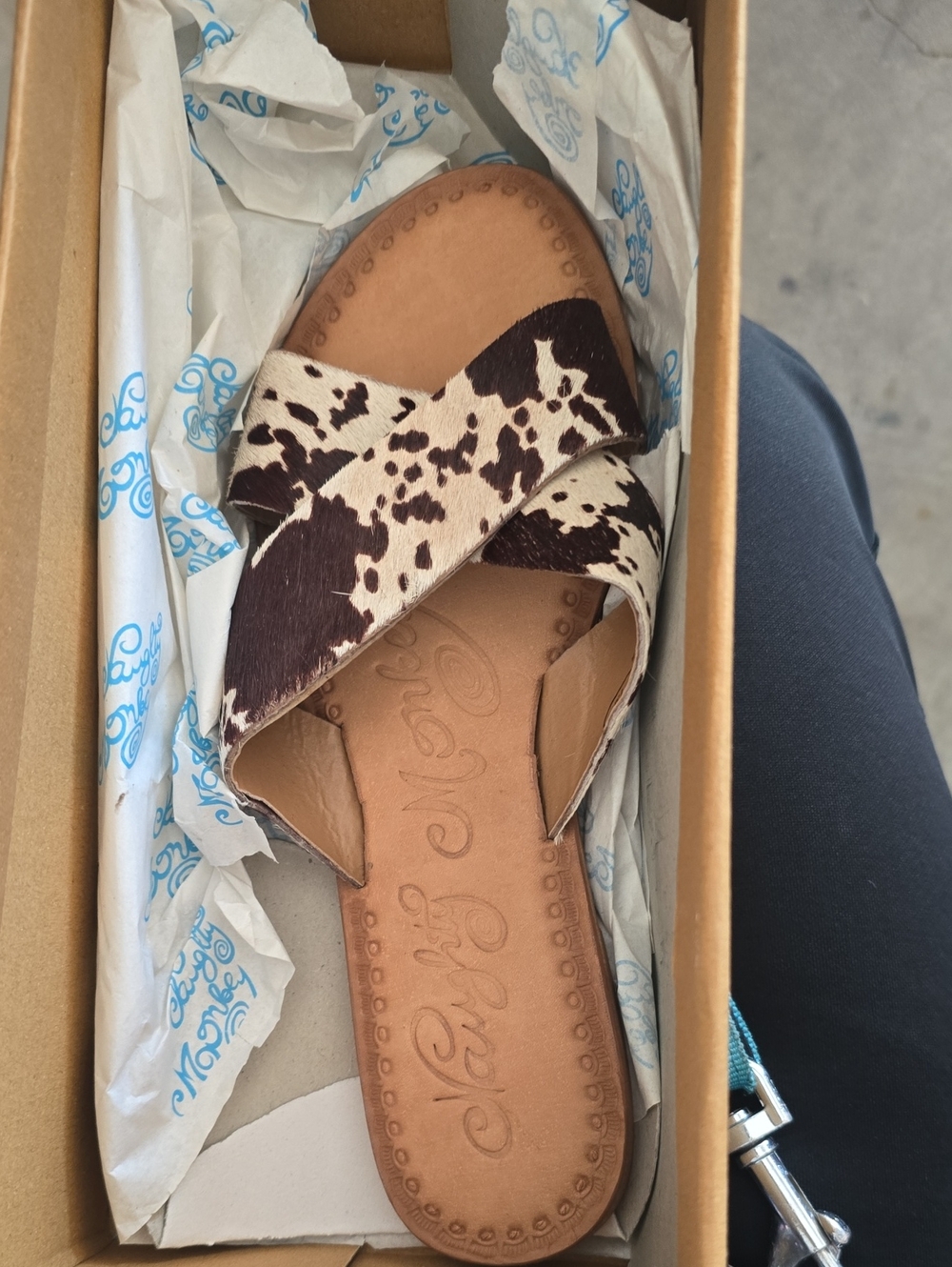Naughty Monkey Cowhide Crisscross Slide Sandal - Brown & White